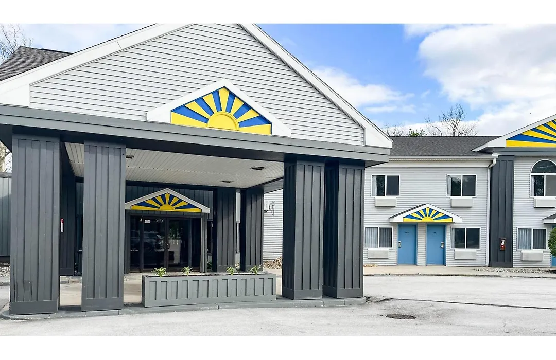 Studio 6 Suites - Tiffin, Oh-1
