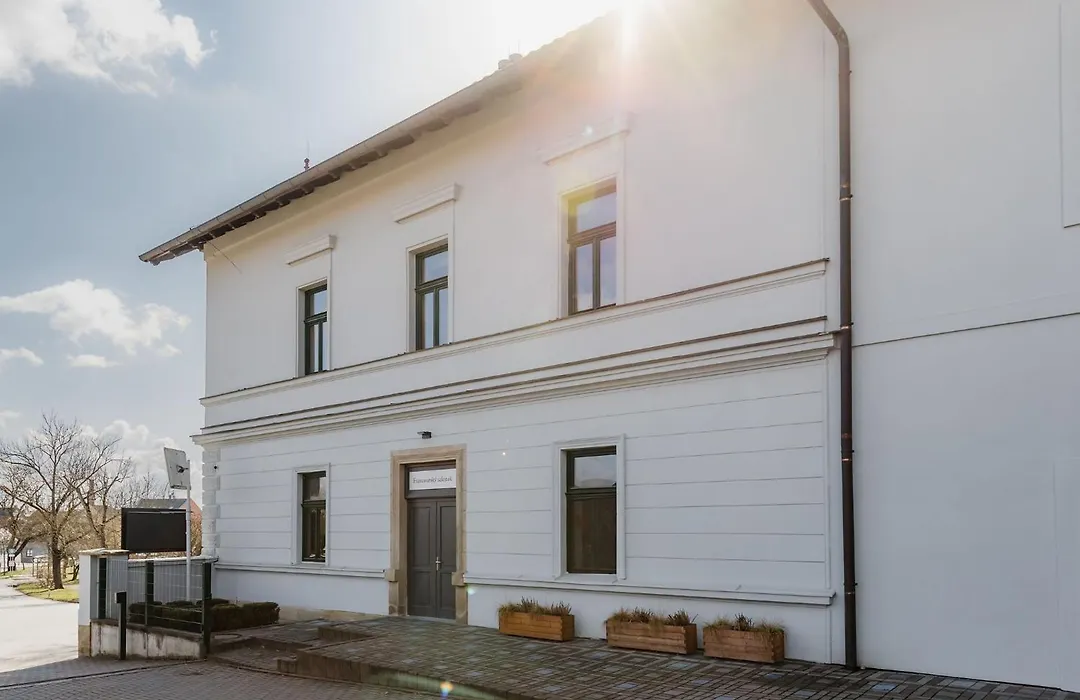 Hotel U Pramenu-1