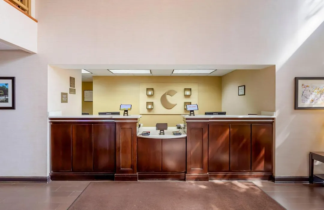 Comfort Suites Regency Park-1
