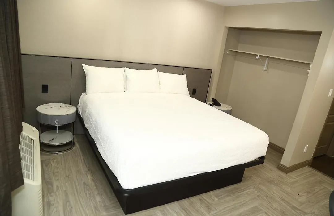 Gardena Terrace Inn (Adults Only)-1