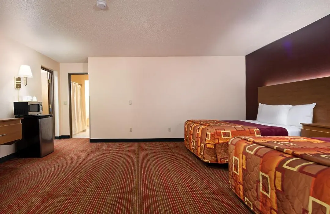 Grand Marquis Waterpark Hotel & Suites-1