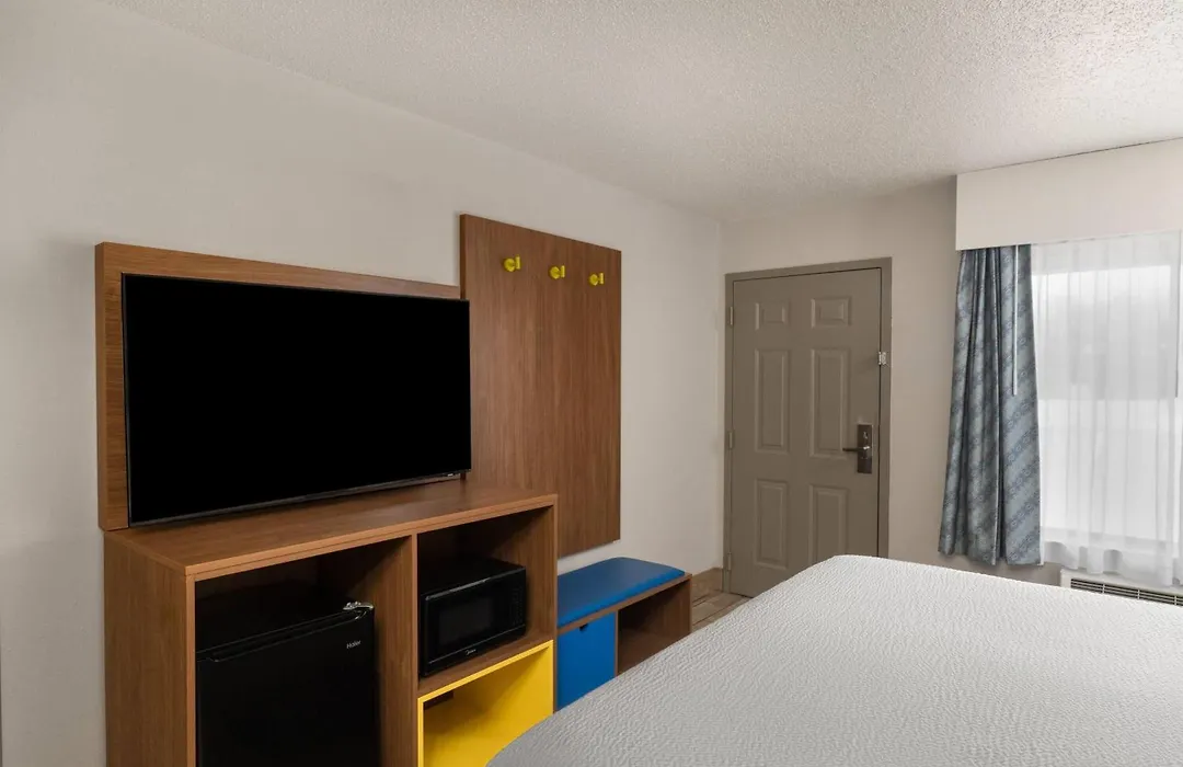 Days Inn By Wyndham Clanton Al-1