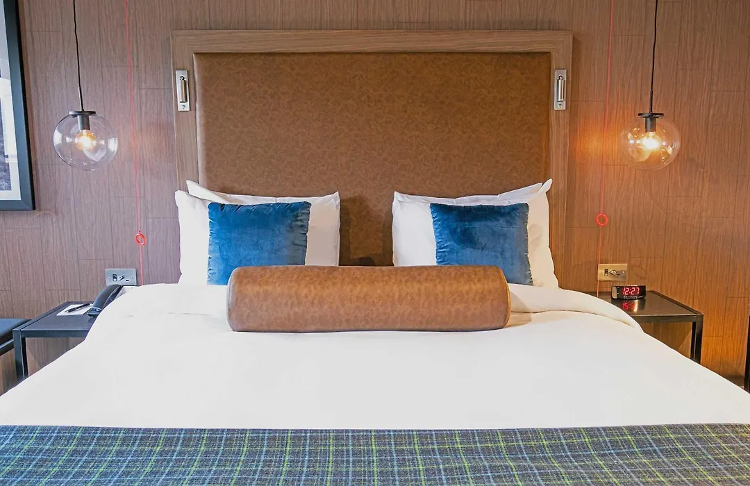 Sandman Signature Aberdeen Hotel&Spa-1