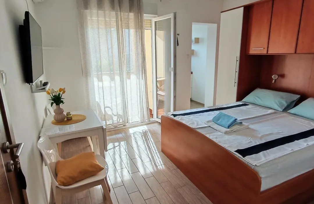 Guest House Krk Town Centre-1