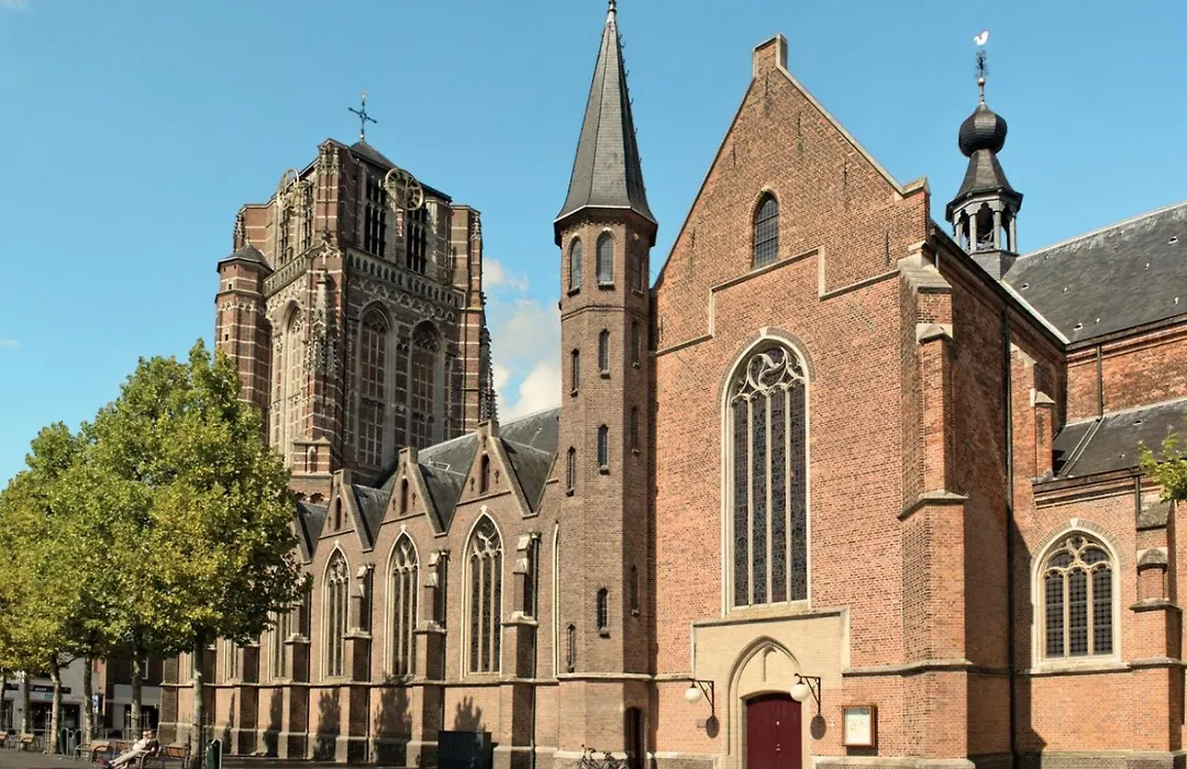 A-Hotel Oosterhout-1