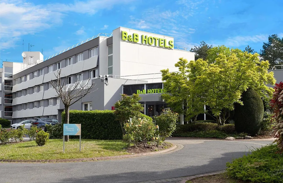 B&B HOTEL Cergy Port 4 étoiles-1