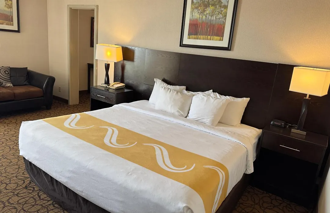 Quality Inn & Suites Escanaba North-1