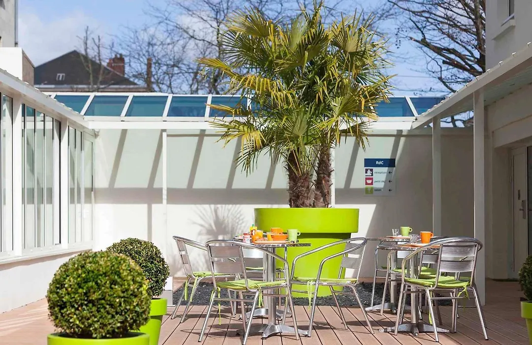 ibis Styles Saumur Gare Centre-1
