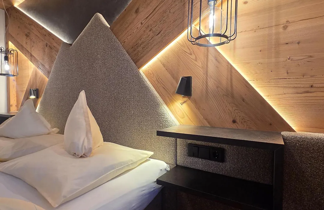 Alpenhotel Laurin-1