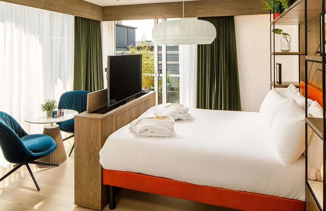 Ibis Styles Edinburgh St Andrew Square-1
