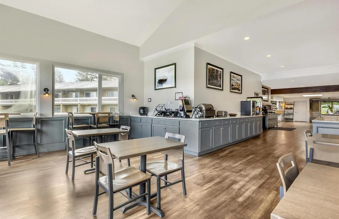 Best Western Pier Point Inn-1