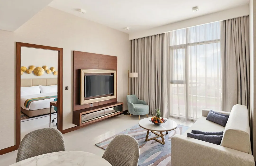 Holiday Inn Dubai Al-Maktoum Airport By Ihg-1