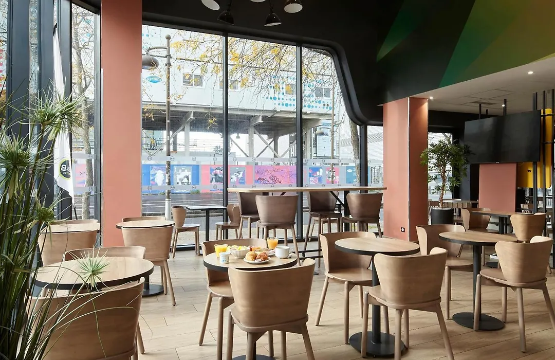 B&B HOTEL Paris Ivry Quai de Seine-1