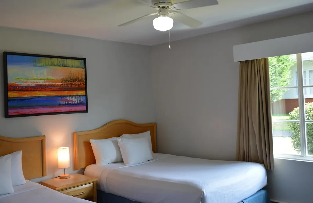2400 Motel-1