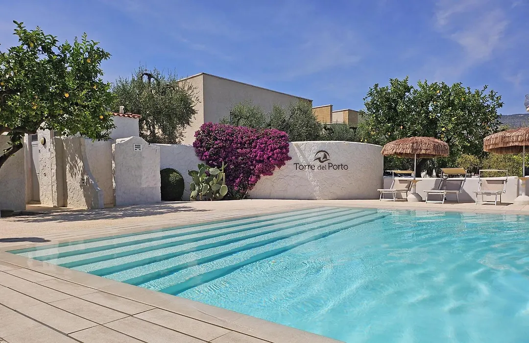 Hotel Residence Torre Del Porto-1