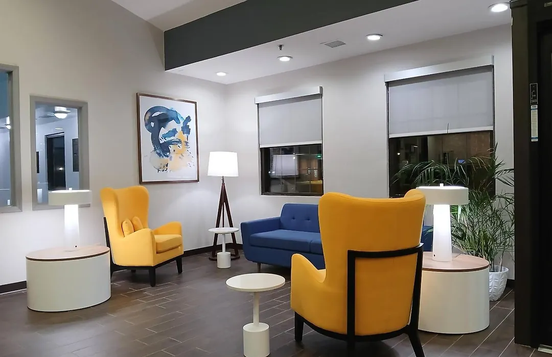 Comfort Inn Near Downtown & Blue Ridge Pkwy-1