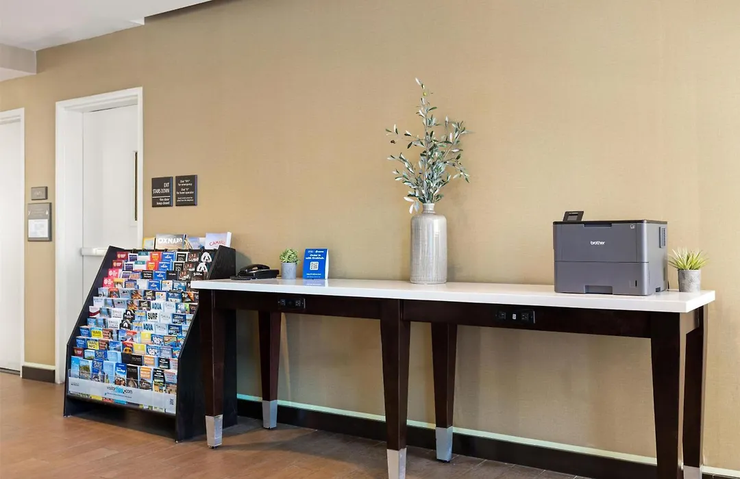 Hampton Inn & Suites Los Angeles - Glendale-1