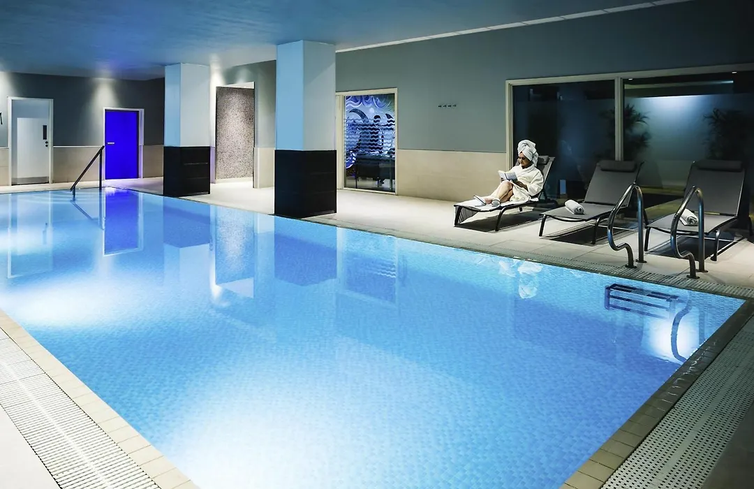Novotel Reading Centre-1