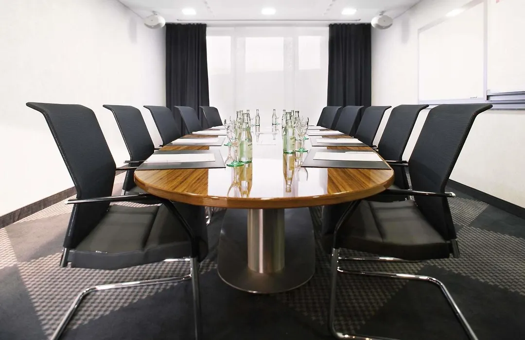 Moevenpick Hotel Stuttgart Airport-1