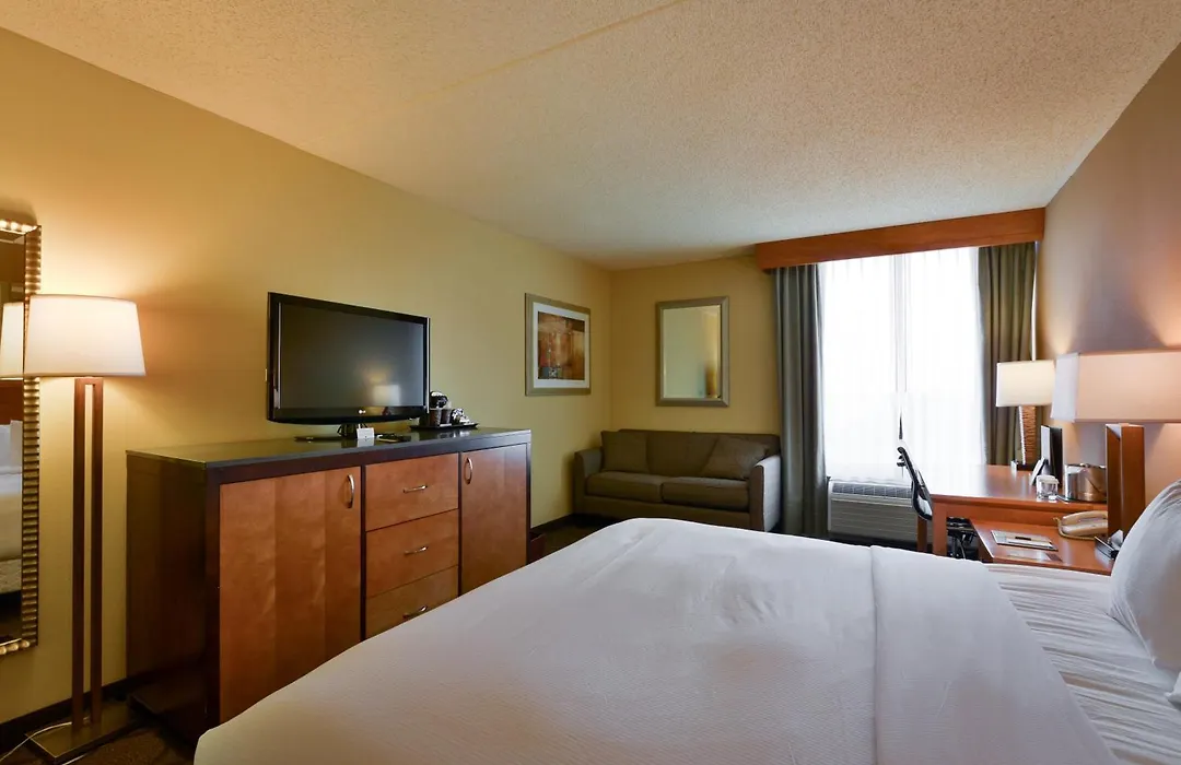 Wyndham Columbus-1