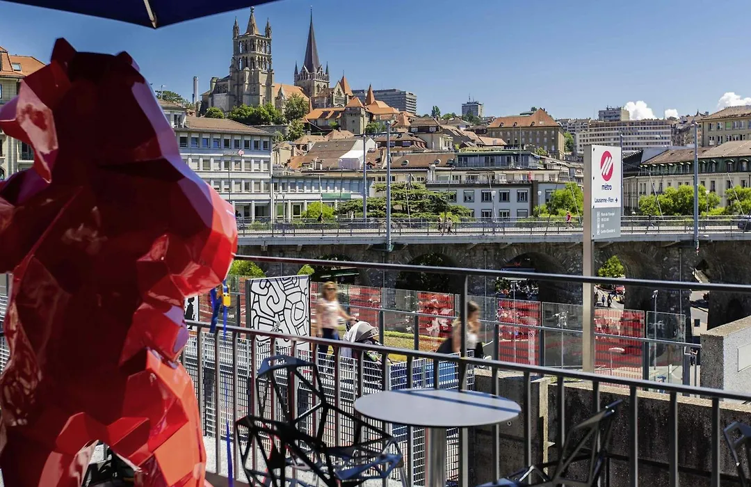 ibis Styles Lausanne Center MadHouse-1