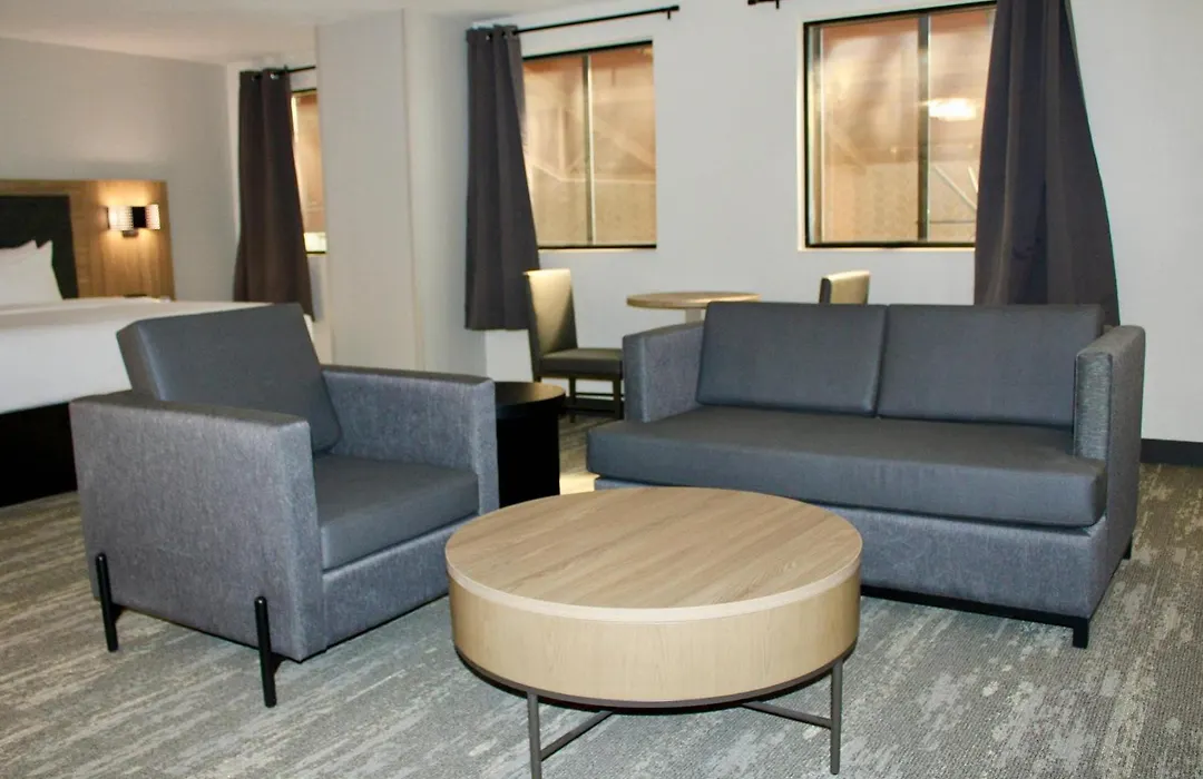 The Cairn Hotel-1