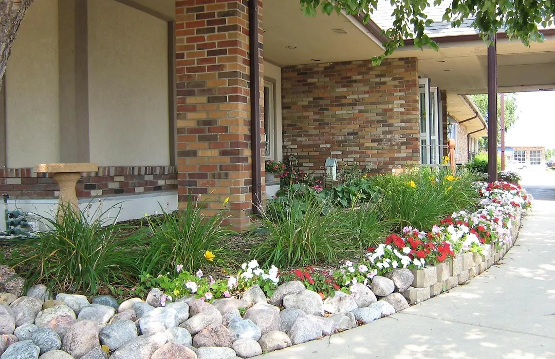 Red Lion Inn & Suites Urbana-1