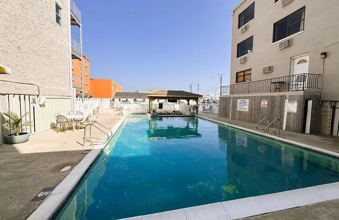 Oceanic Hotel-1