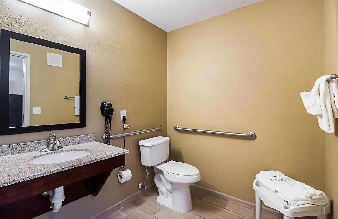 Mainstay Suites Fargo - I-94 Medical Center-1