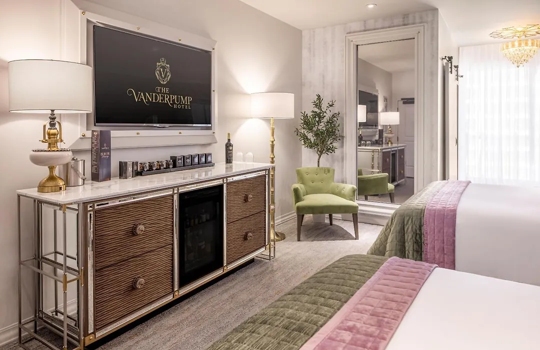 The Vanderpump Las Vegas Hotel & Casino - A Caesars Rewards Destination (Adults Only)-1