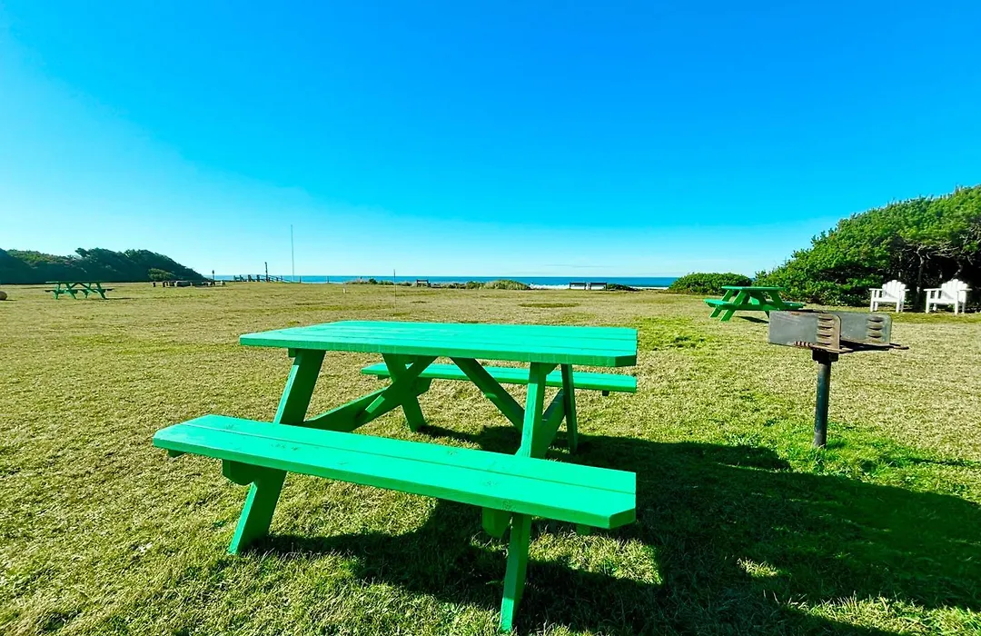 Tillicum Beach Motel - Formerly Deane'S Oceanfront Lodge-1