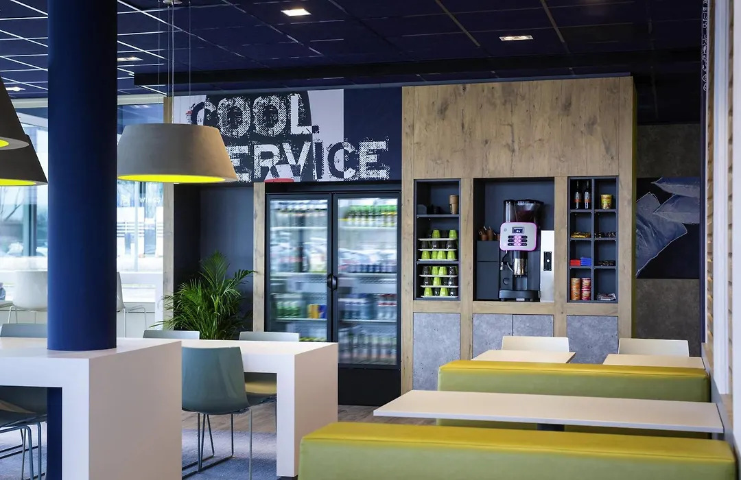 Ibis Budget Rotterdam The Hague Airport-1