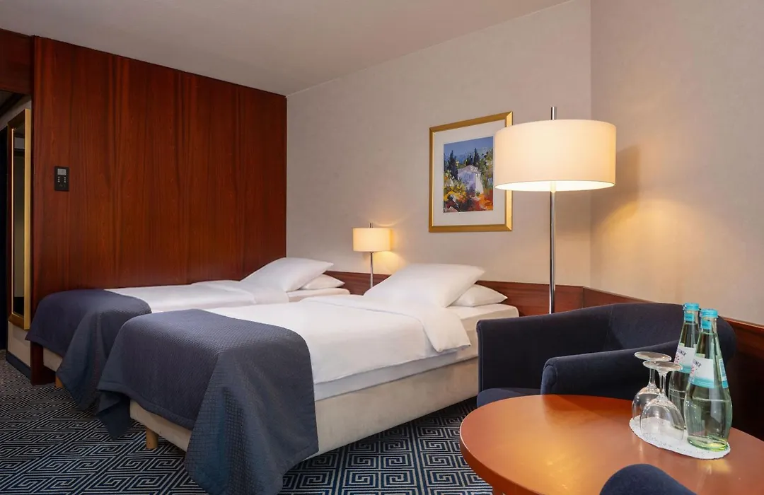 Maritim Hotel Würzburg-1
