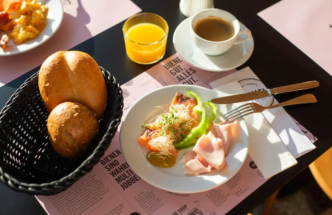 Hotel Daniel Graz - Smart Lifestyle Near City Centre-1