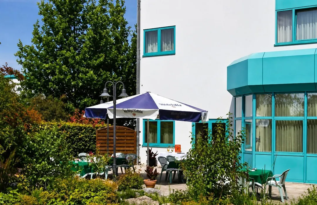 H+ Hotel Stuttgart Herrenberg-1