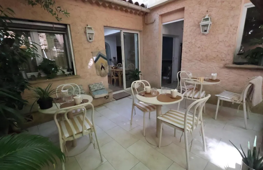 boutique Hôtel Azur-1