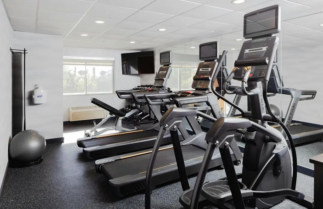 Fairfield By Marriott Inn & Suites Grand Rapids Airport-1