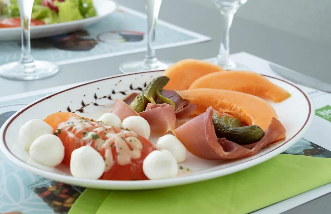 Ibis Styles Saint Dizier-1