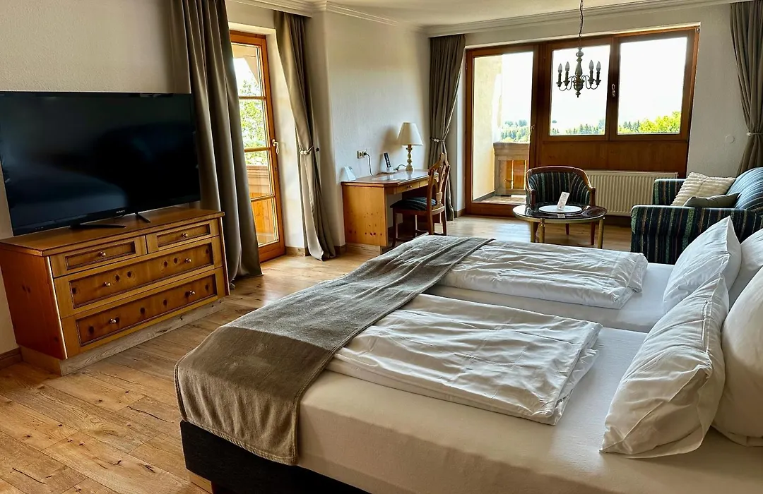 Parkhotel Tannenhof-1
