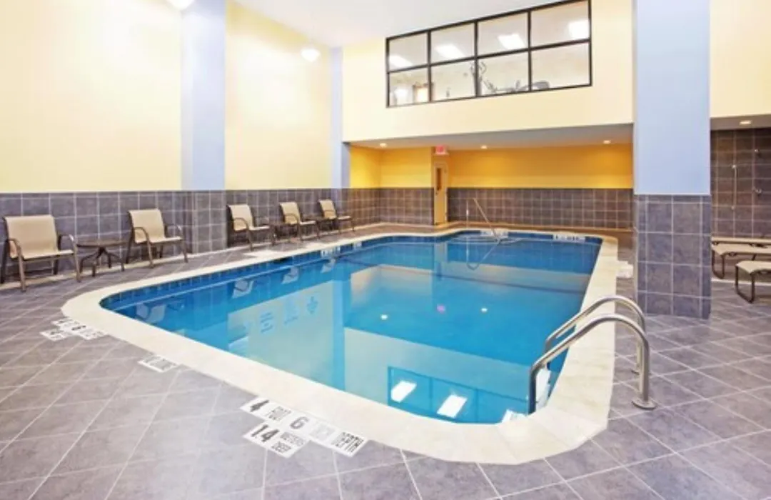 Holiday Inn Express & Suites Niagara Falls By Ihg-1