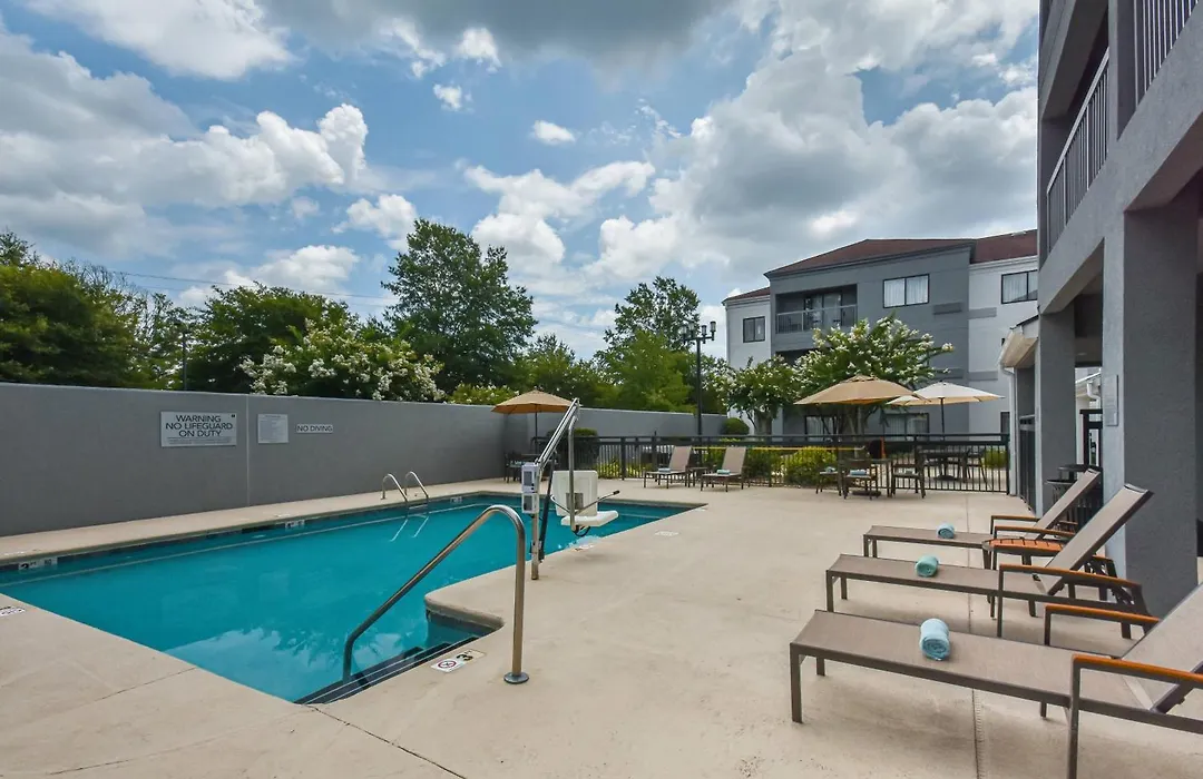 Courtyard By Marriott Charlotte Matthews-1