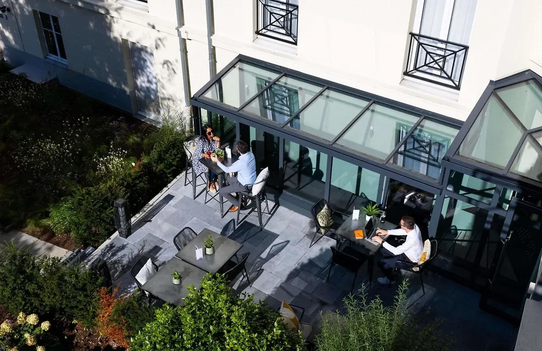 ibis Valenciennes-1