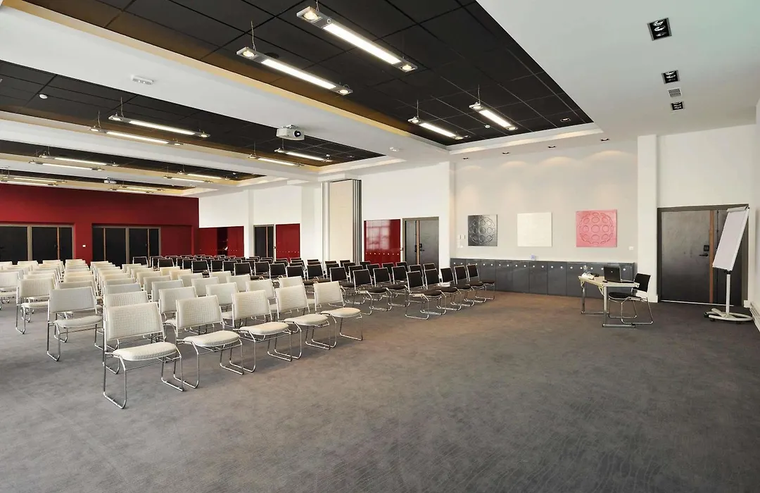 Novotel Avignon Centre-1