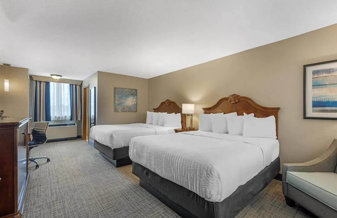 Best Western Plus Dubuque Hotel And Conference Center-1
