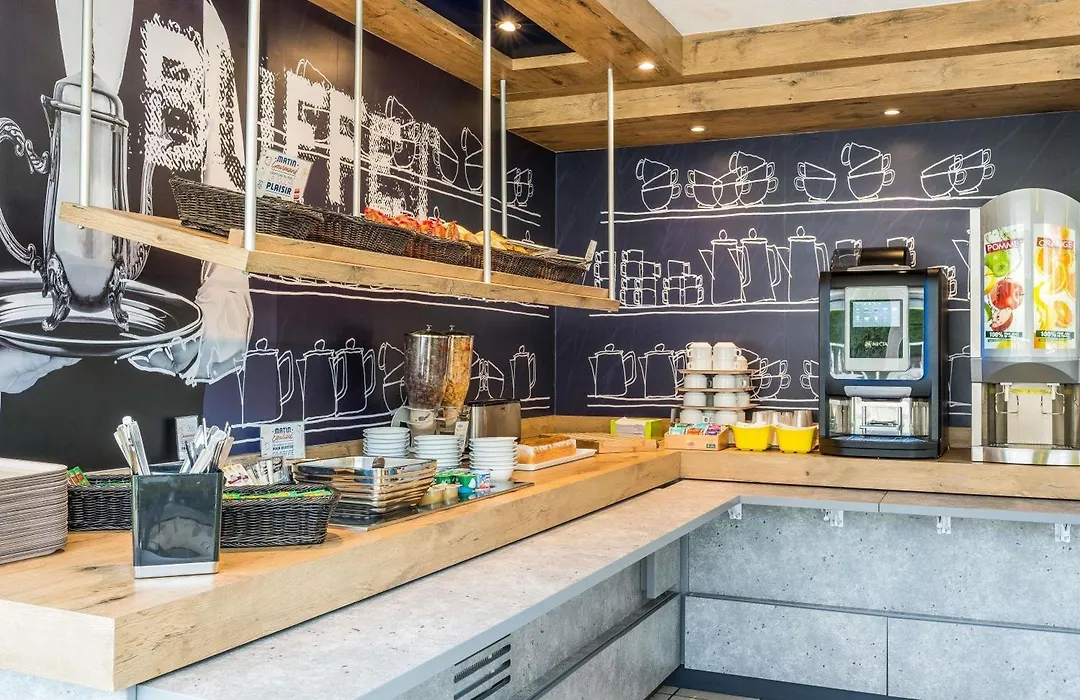 ibis budget Senlis-1
