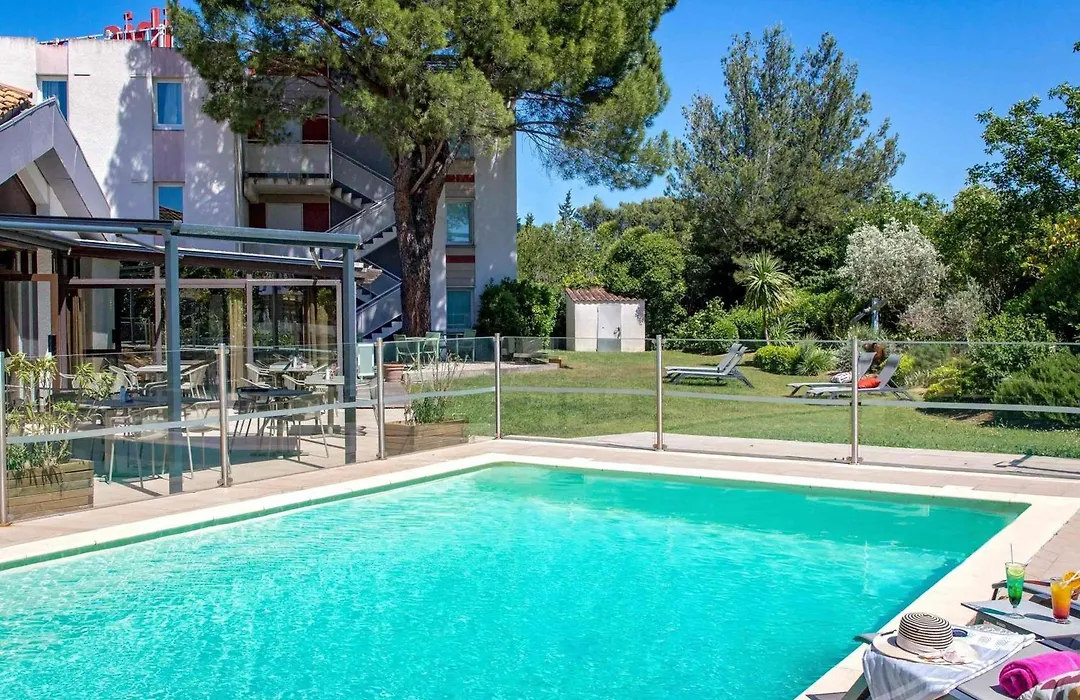 Ibis Salon De Provence-1