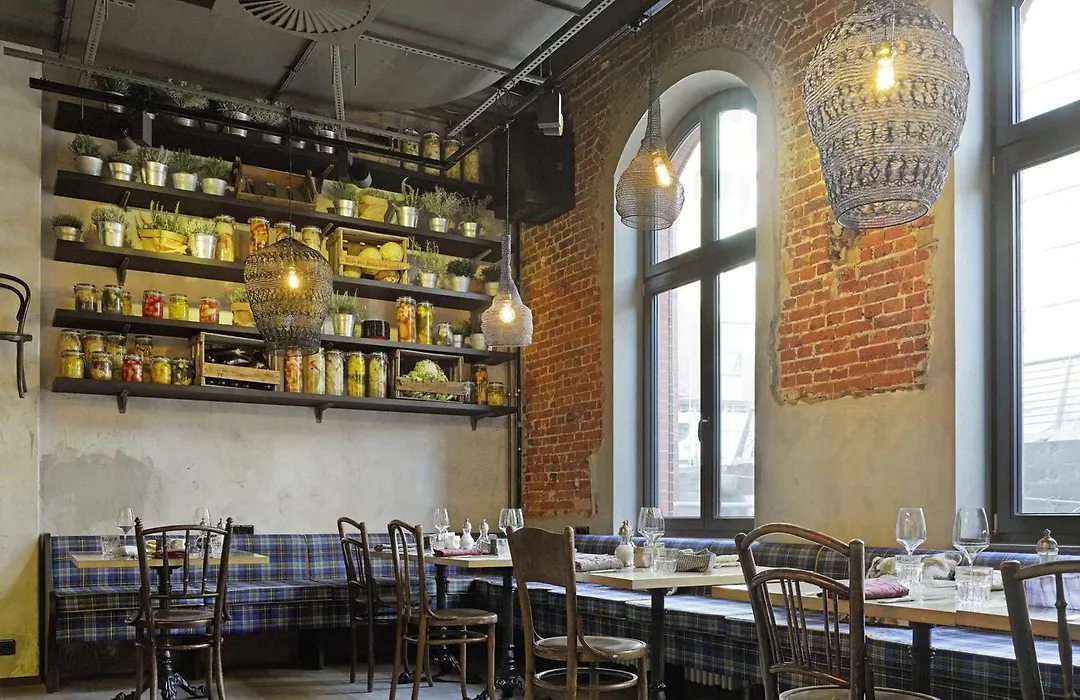25hours Hotel Altes Hafenamt-1