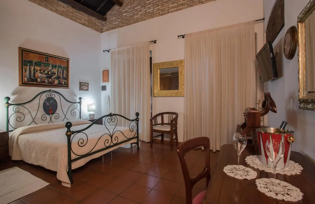 Relais Del Porto-1