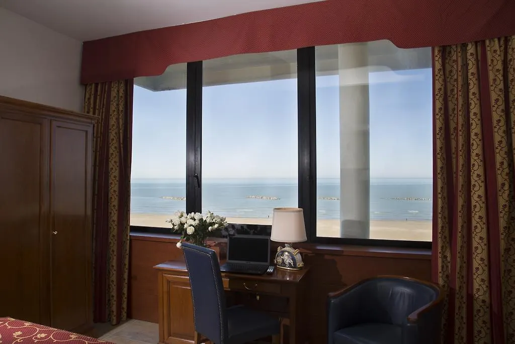Hotel Carlton-1