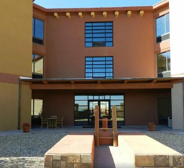 Moenkopi Legacy Inn & Suites-1